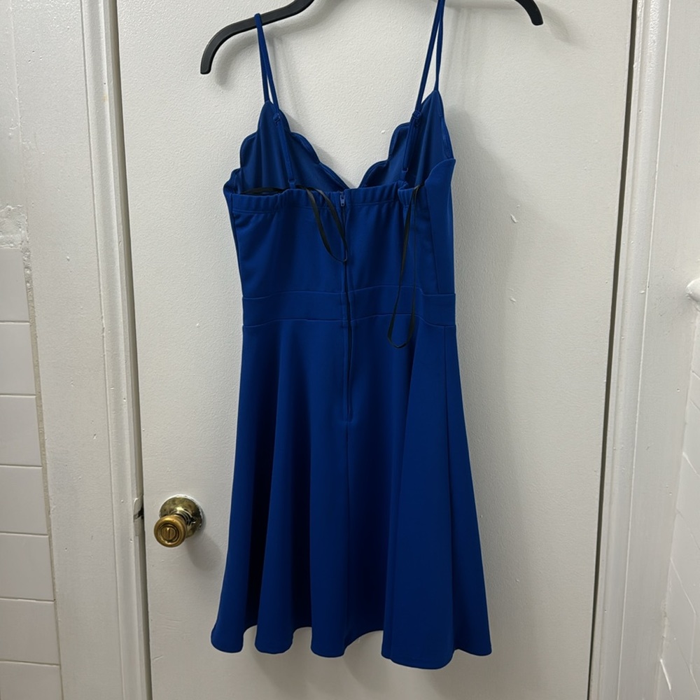 Royal blue cocktail dress hardly ever worn - Picture 2 of 2